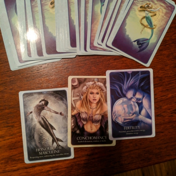 mermaid oracle deck - Picture 3 of 4